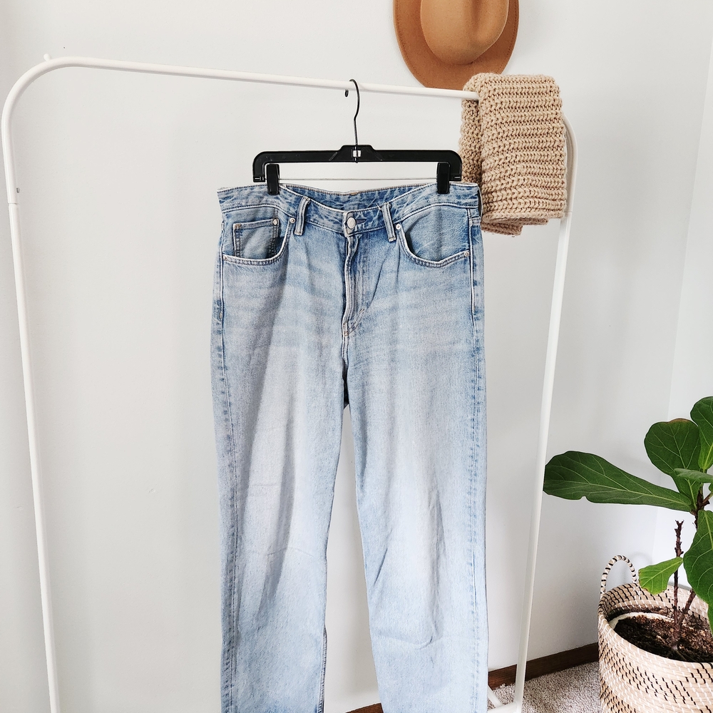 H&M Blue Relaxed Jeans with Lived-In Look